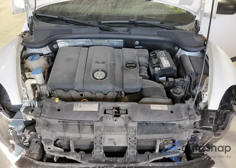 2014 Volkswagen Beetle z USA, uszkodzony, nr VIN 3VWFP7AT8EM610267